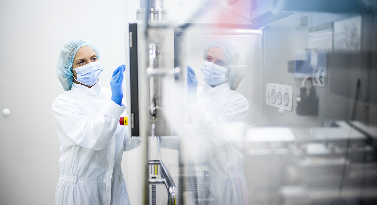 Cleanroom Cleaning Technician