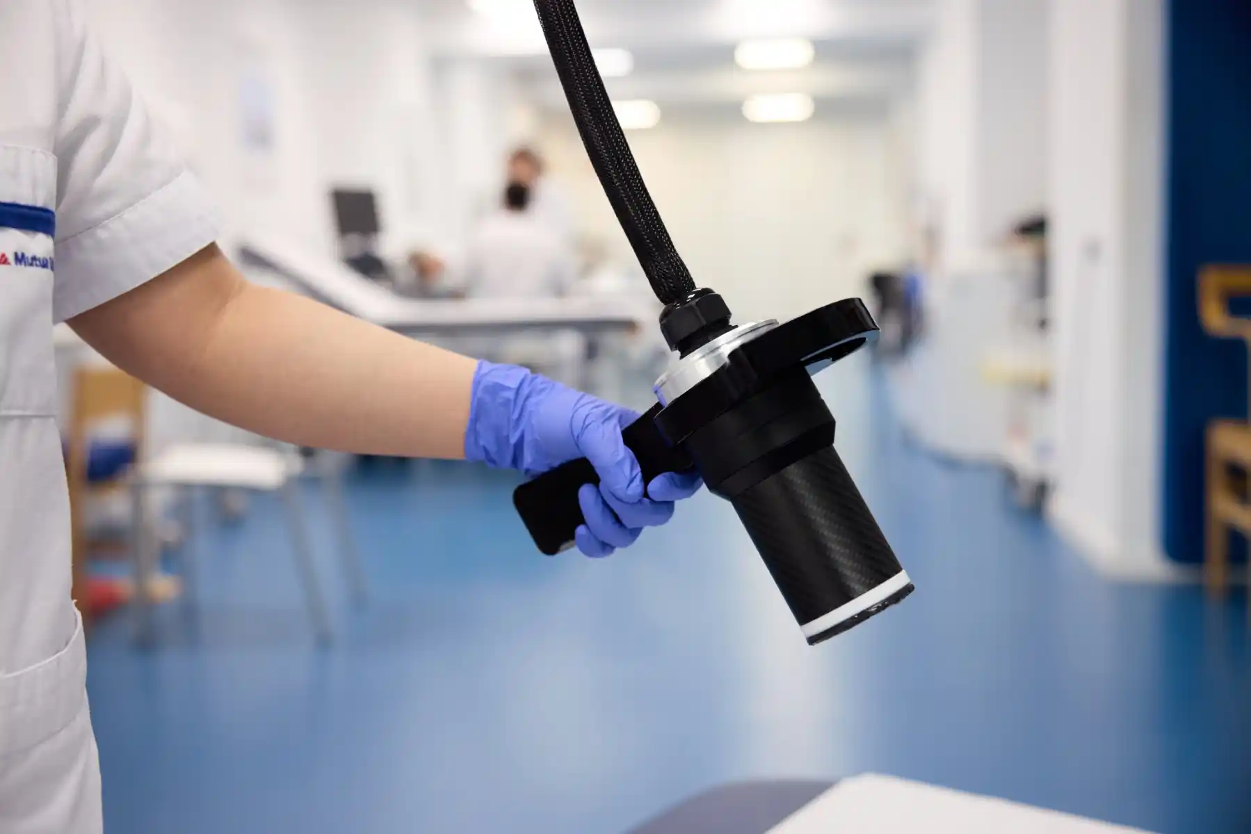 UV disinfection equipment for commercial cleaning